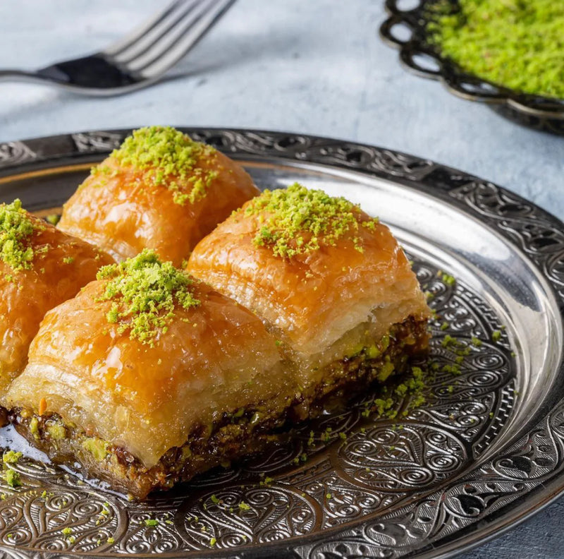 Bosphorus Gourmet Dessert Baklava with Pistachios